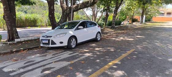 FORD FOCUS 1.6 S 16V FLEX 4P MANUAL FORD FOCUS 1.6 S 16V FLEX 4P MANUAL